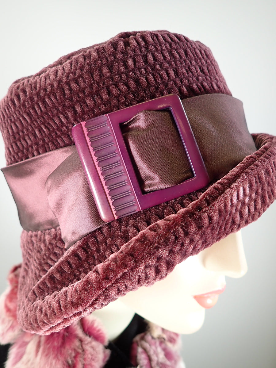 Eggplant purple velvet cloche hat. Flapper womens bucket hat. Small br –  What a Great Hat