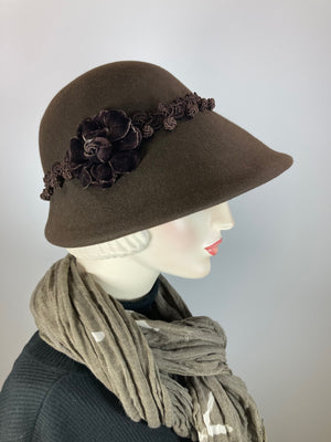 Women's Brown Vintage Inspired Warm Wool  women's hat for Winter. Ladies Winter Dress Hat. What a Great Hat. Brown Ladies Hat w vintage trim