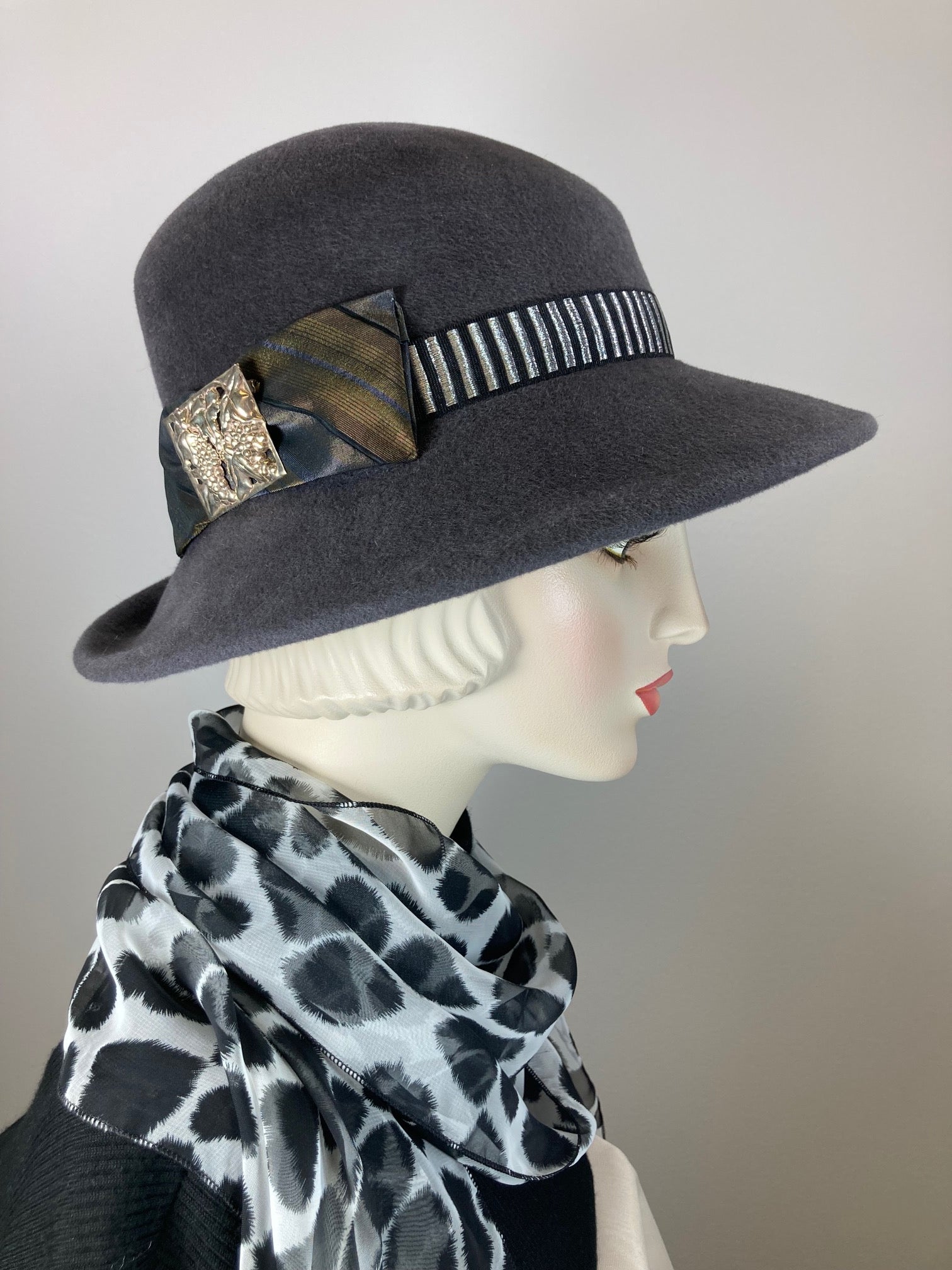 Women's Menswear Warm Wool Felt Hat in Gray for Winter, Ladies Winter Hat, What a Great Hat. Unusual womens winter hat.