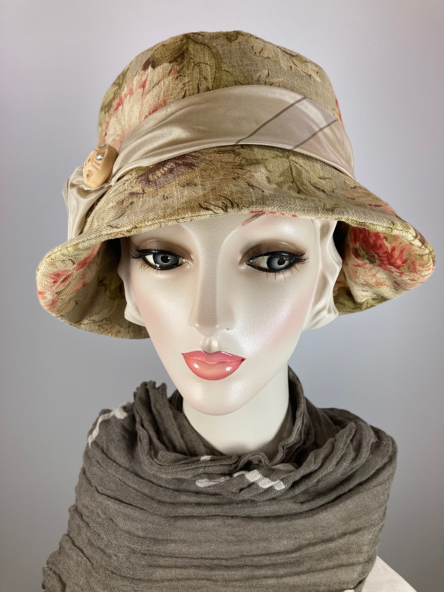 Neutral Floral Cotton Summer Cloche Hat, Small Brim Summer Hat for Women, Ladies Summer Travel Hat, Cool Summer hat, Shabby chic floral hat