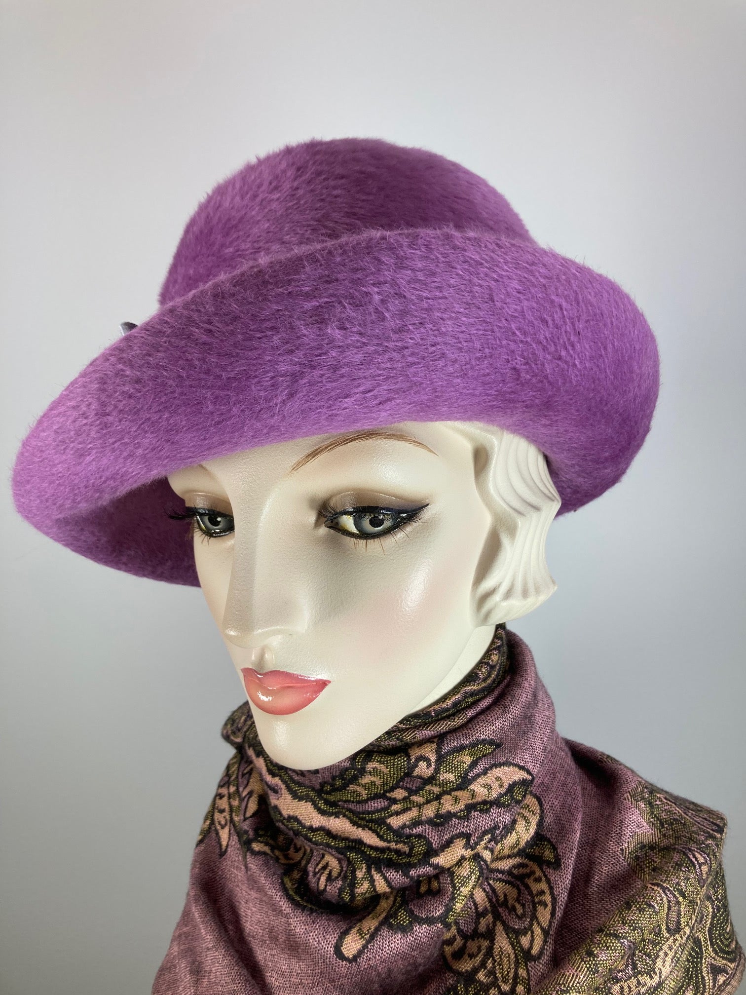 Womens red Pinkish Purple cloche felt hat. 1920s style Hat. Downton Abbey hat. Ladies stylish classic cloche. Flapper Hat. Retro hat women.