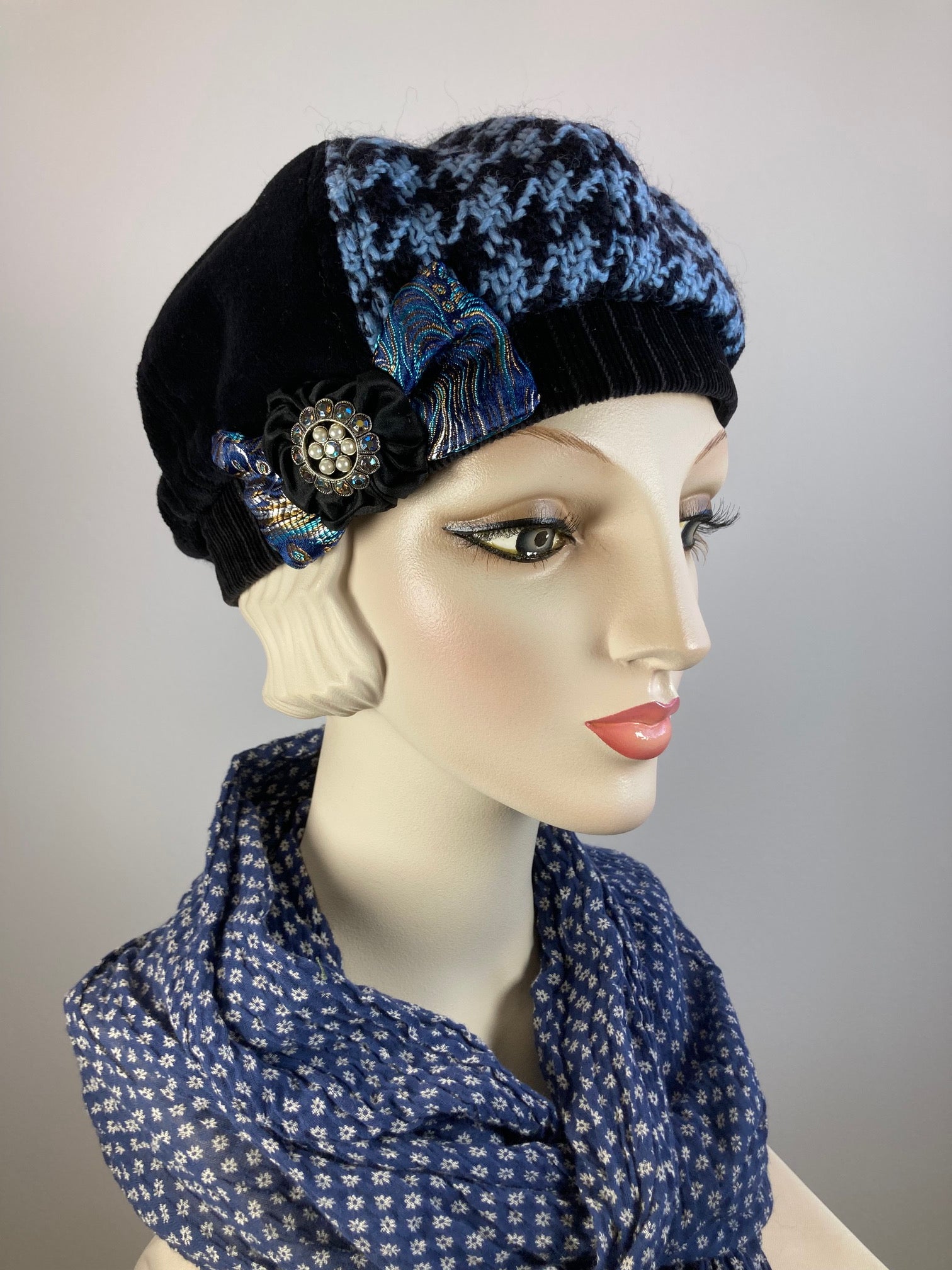 Womens black blue winter beret. Black velvet tam hat ladies. Cozy black hat. Chic casual beret hat. Gatsby womens hat. Shabby chic soft hat