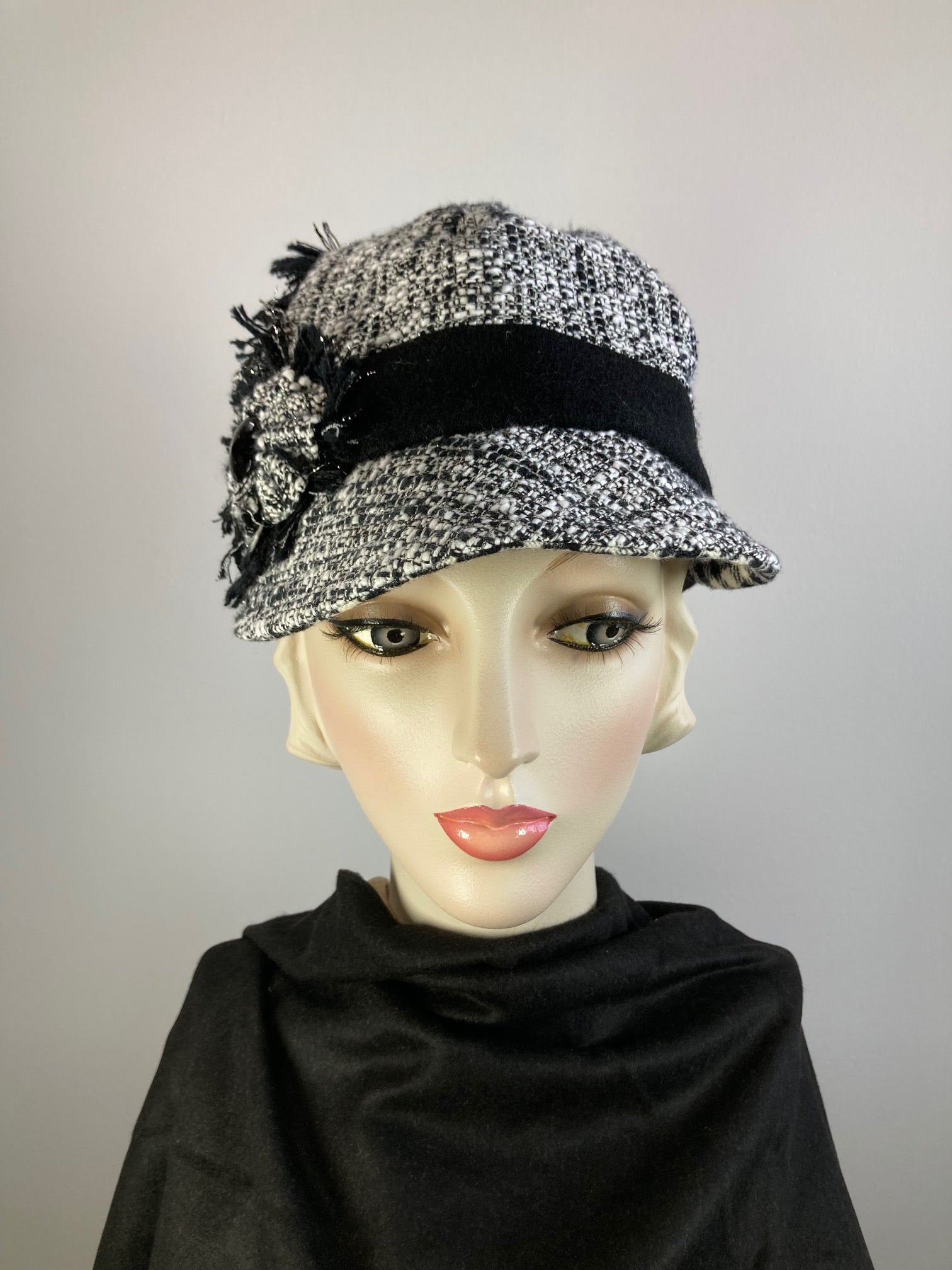 Women's Newsboy hat. Ladies baseball cap. black and white boucle fabric hat. Ladies newsboy baseball hat. Unique winter ladies visor hat.