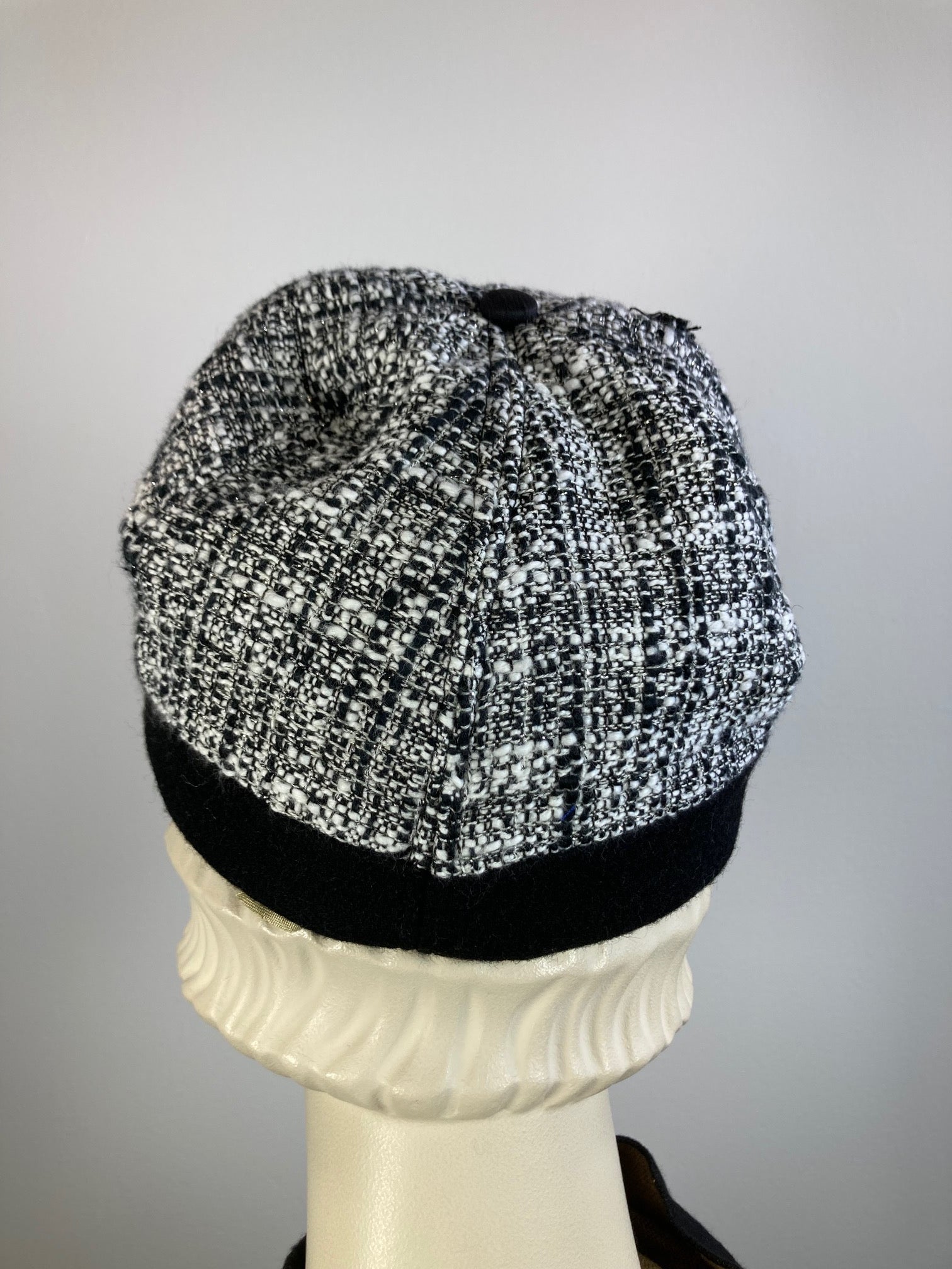 Women's Newsboy hat. Ladies baseball cap. black and white boucle fabric hat. Ladies newsboy baseball hat. Unique winter ladies visor hat.