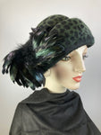 Womens winter cloche felt hat. Deep green black leopard Print Hat. 1920s style Hat. Downton Abbey hat. Ladies stylish cloche. Flapper Hat.