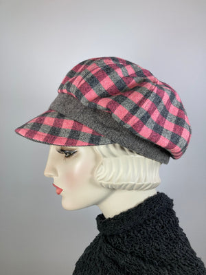 Womens pink and gray flannel Hat. Soft Newsboy Hat. Slouchy Newsboy Cap. Ladies Warm Winter Hat. Classic ladies paperboy hat. Cabbie hat.