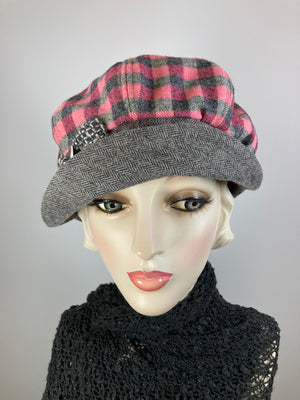 Womens pink and gray flannel Hat. Soft Newsboy Hat. Slouchy Newsboy Cap. Ladies Warm Winter Hat. Classic ladies paperboy hat. Cabbie hat.