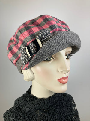 Womens pink and gray flannel Hat. Soft Newsboy Hat. Slouchy Newsboy Cap. Ladies Warm Winter Hat. Classic ladies paperboy hat. Cabbie hat.