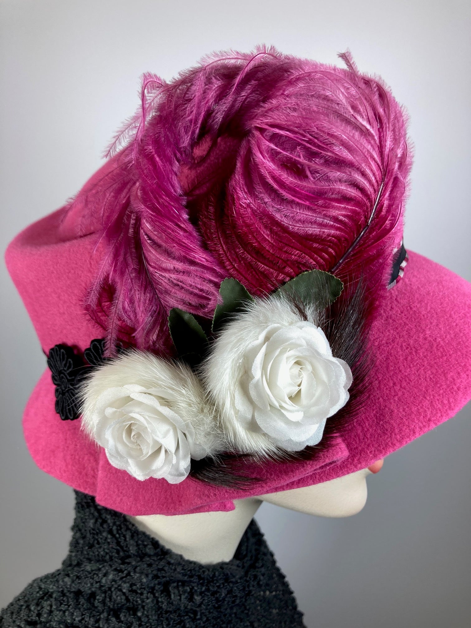 Womens winter cloche felt hat. Pink black white wool Hat. Ladies 1920s Style. Downton Abbey hat.  Slow Fashion handmade ladies stylish hat.