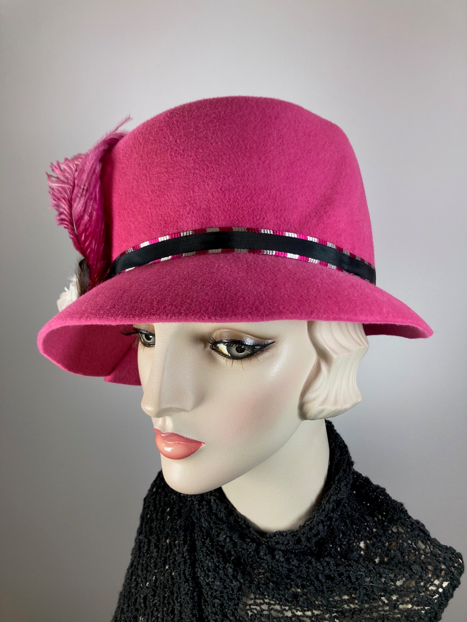 Womens winter cloche felt hat. Pink black white wool Hat. Ladies 1920s Style. Downton Abbey hat.  Slow Fashion handmade ladies stylish hat.