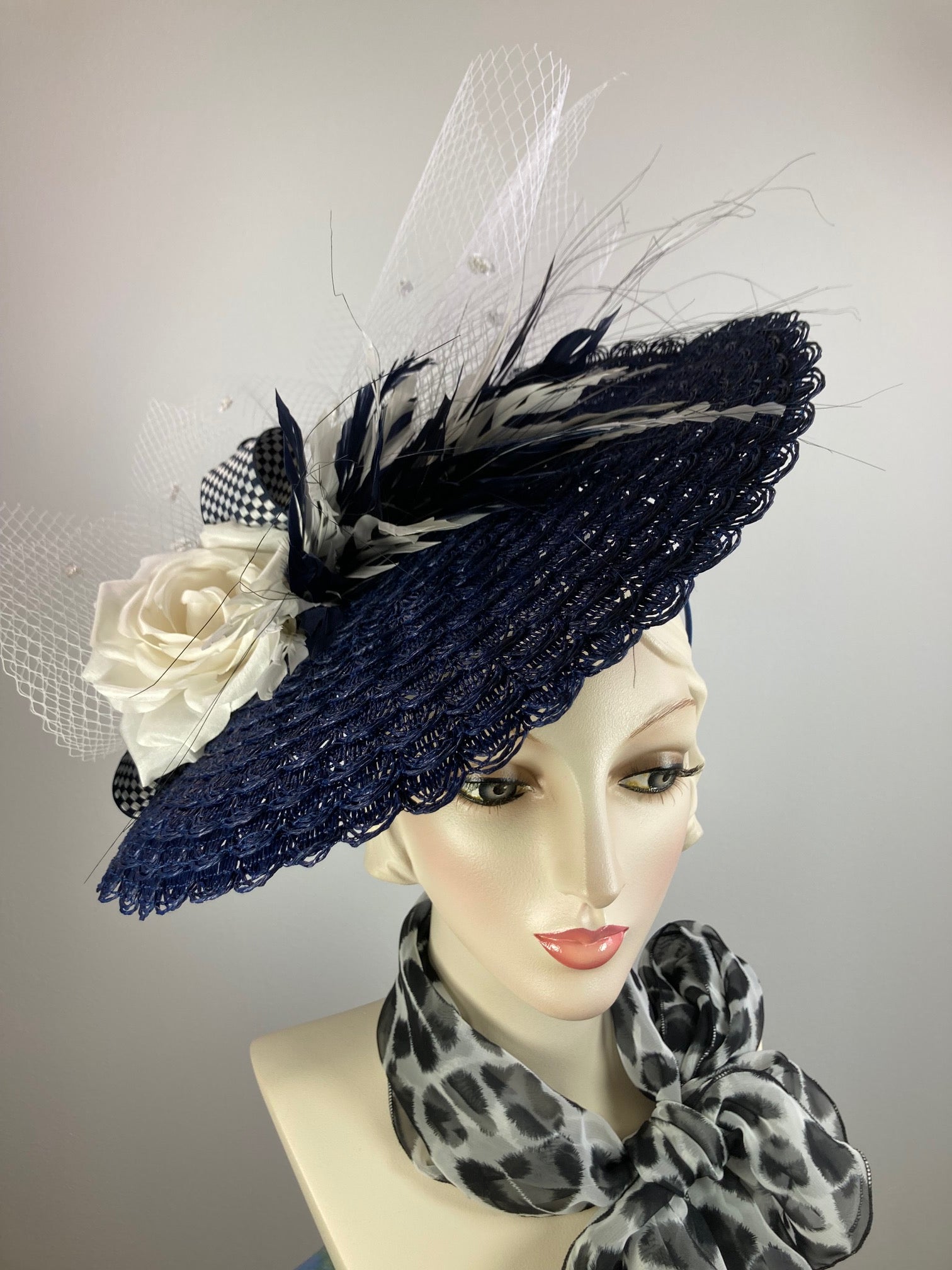Kentucky Derby fancy navy white fascinator hat for women. Medium cocktail hat. Tea party headpiece. Kentucky Derby Headband fascinator classic navy white