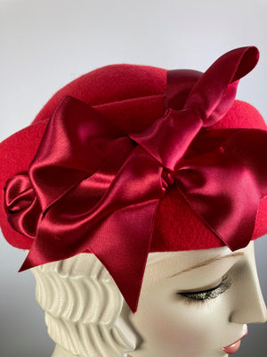 Womens Red Felted Wool Beret Hat. Structured Warm Winter Percher Hat. Classic Ladies Red Beret with Black and White Striped Bow.