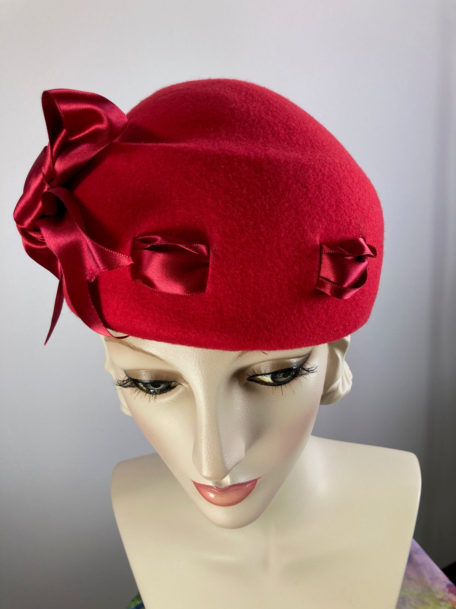 Womens Red Felted Wool Beret Hat. Structured Warm Winter Percher Hat. Classic Ladies Red Beret with Black and White Striped Bow.