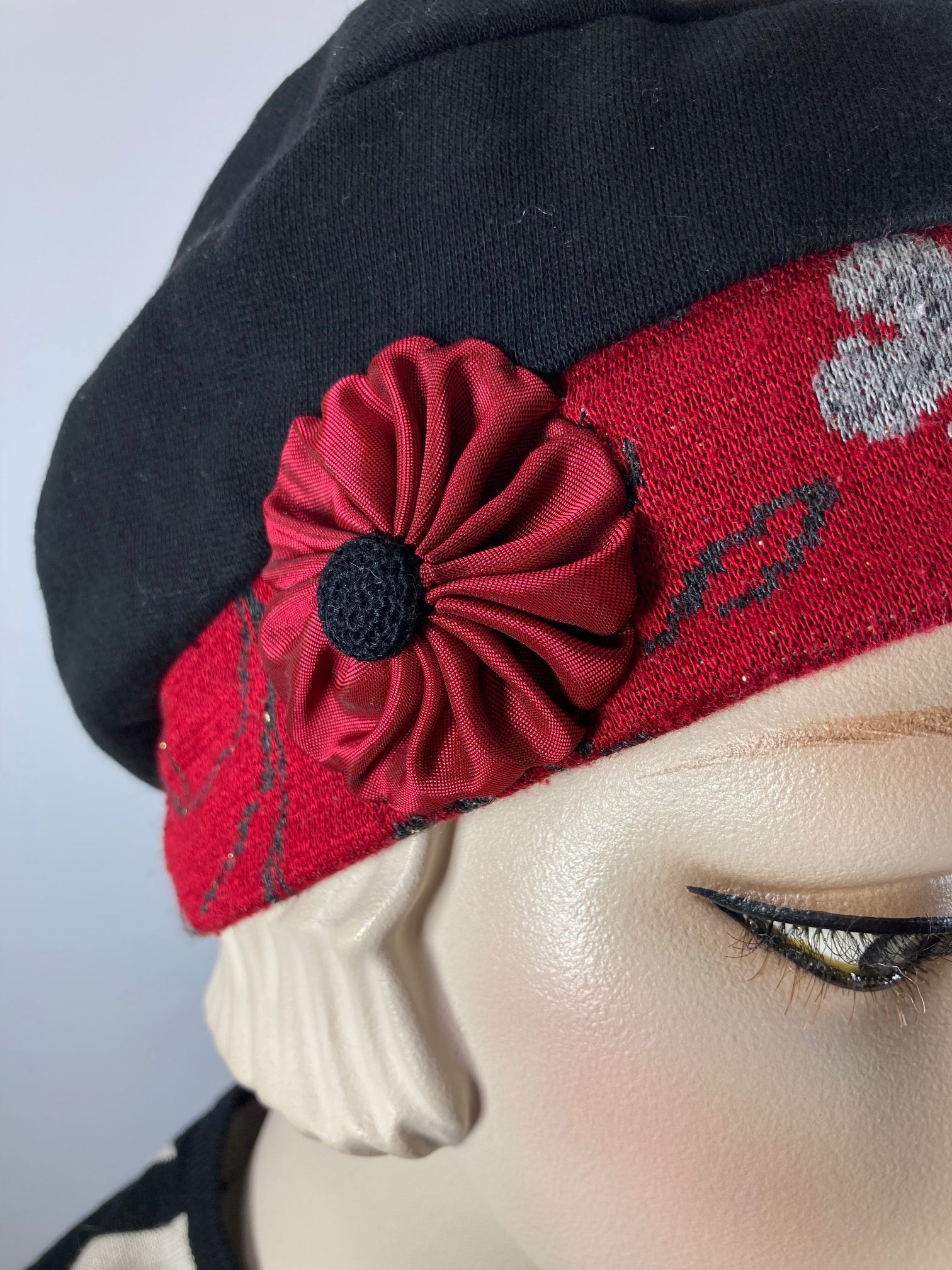 Womens Comfortable Slouchy Beret. Black gray red pink Hat. Slouch Hat. Boho chic casual hat. Ladies travel hat. Stylish fabric hat.