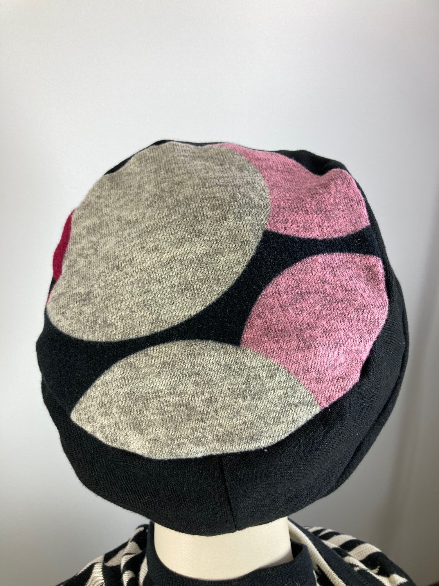 Womens Comfortable Slouchy Beret. Black gray red pink Hat. Slouch Hat. Boho chic casual hat. Ladies travel hat. Stylish fabric hat.