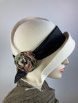 Womens ivory white cloche felt hat. 1920s style Hat. Downton Abbey hat. Ladies stylish cloche. Classic flapper Hat. Retro Gatsby hat women.