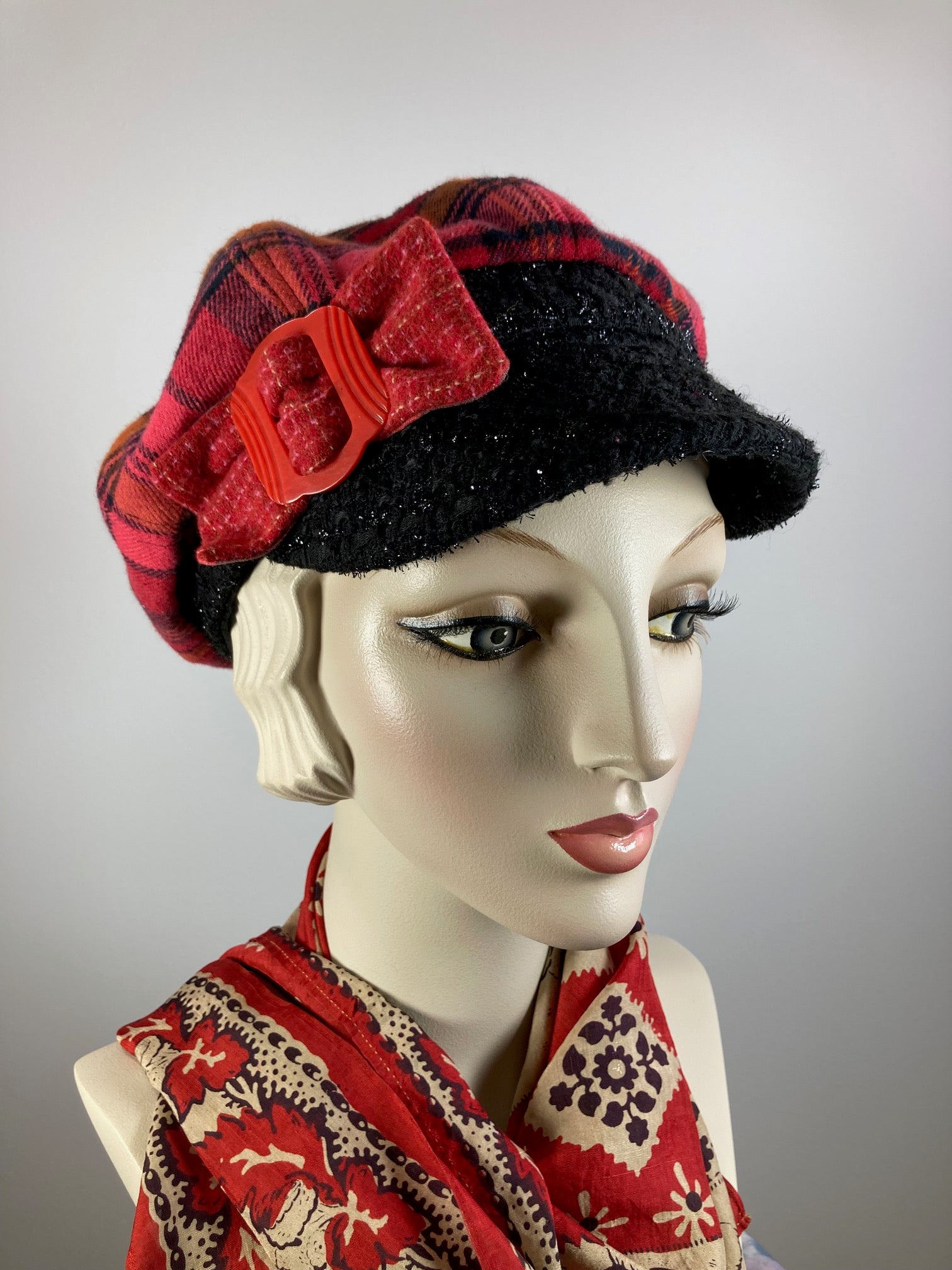 Womens Red, Gold and Black Hat. Soft Newsboy Hat. Slouchy Newsboy Cap. Ladies Warm Winter Headwear. Paperboy hat. Cabbie hat female.