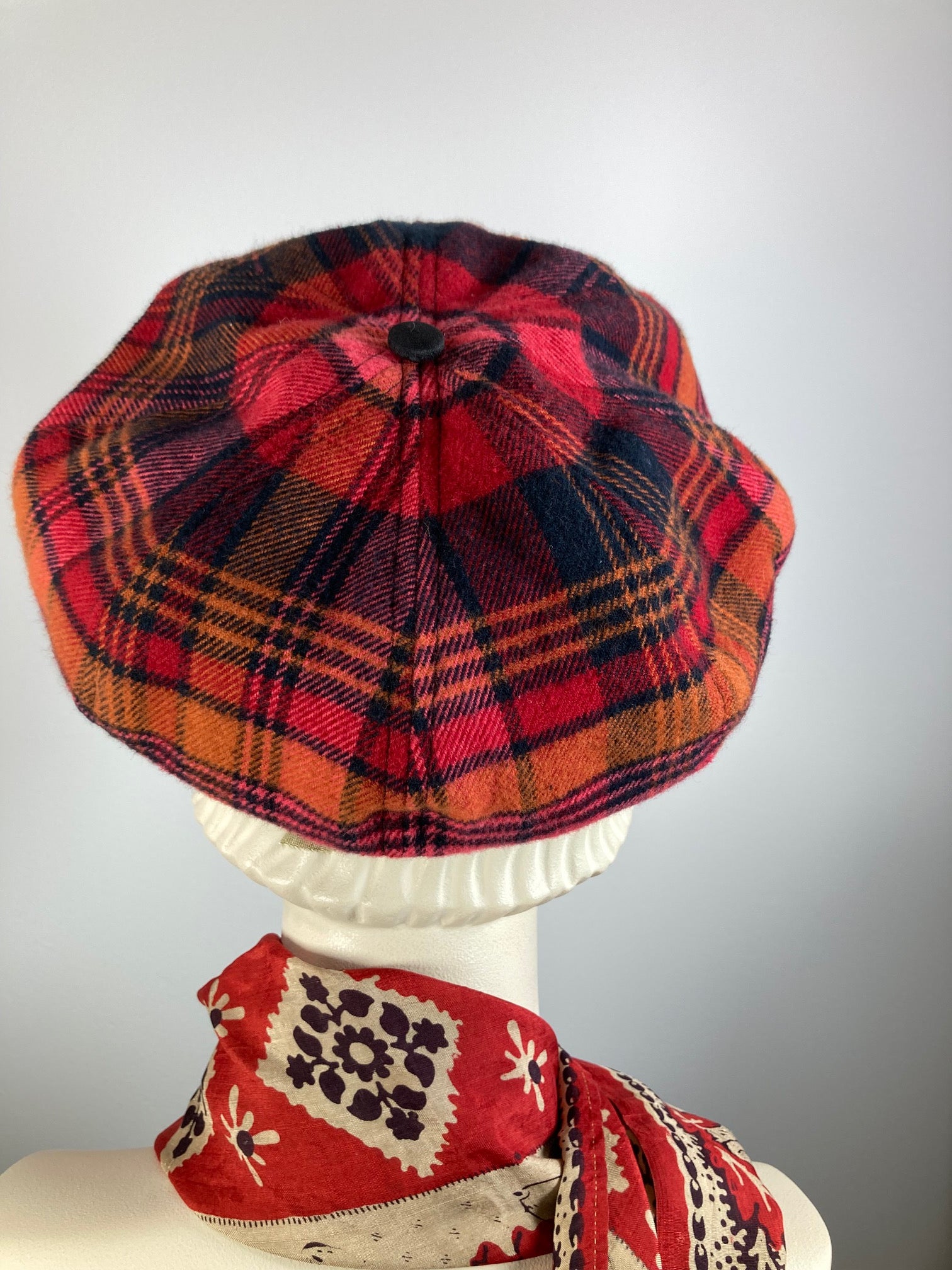 Womens Red, Gold and Black Hat. Soft Newsboy Hat. Slouchy Newsboy Cap. Ladies Warm Winter Headwear. Paperboy hat. Cabbie hat female.