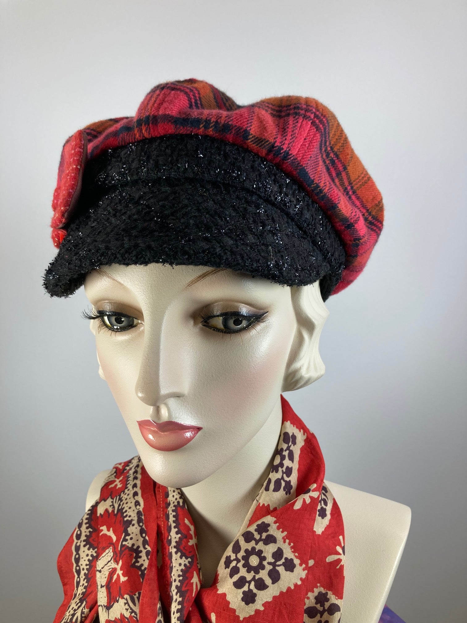 Womens Red, Gold and Black Hat. Soft Newsboy Hat. Slouchy Newsboy Cap. Ladies Warm Winter Headwear. Paperboy hat. Cabbie hat female.