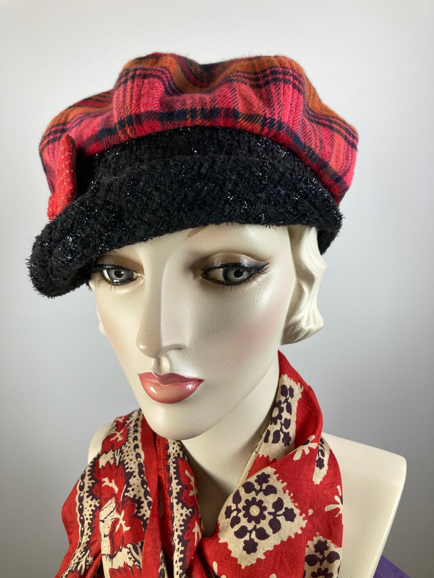 Womens Red, Gold and Black Hat. Soft Newsboy Hat. Slouchy Newsboy Cap. Ladies Warm Winter Headwear. Paperboy hat. Cabbie hat female.
