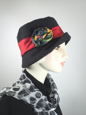 B2B sur la tete Chloe Wool Cloche Hat - Red Cloche & Flapper Hats