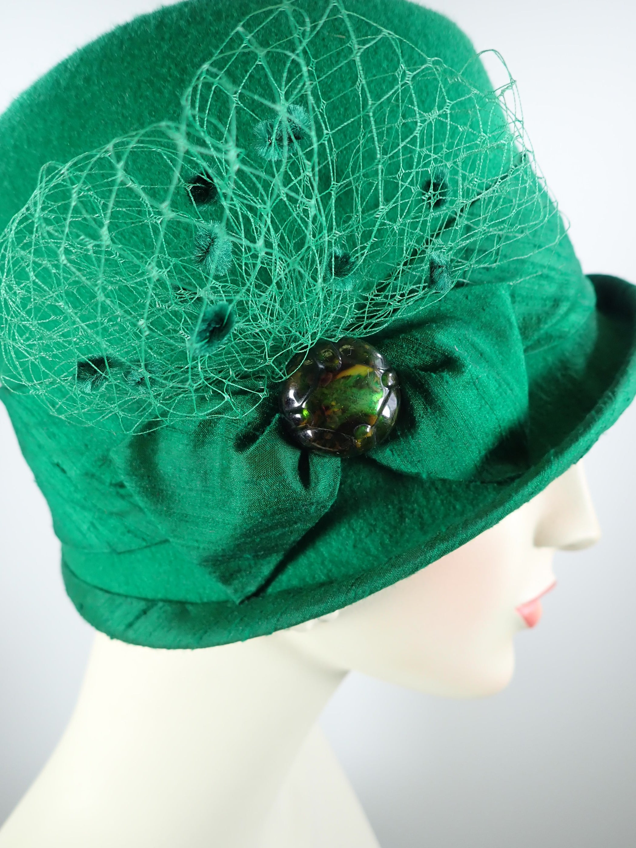 Womens Kelly Green Cloche Hat, Downton Abbey Hat, 1920s Wool Felt