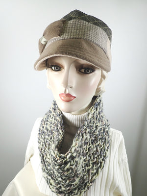 Gifts for her. Womens chunky crochet infinity scarf. Gray and cream neutral ladies scarf