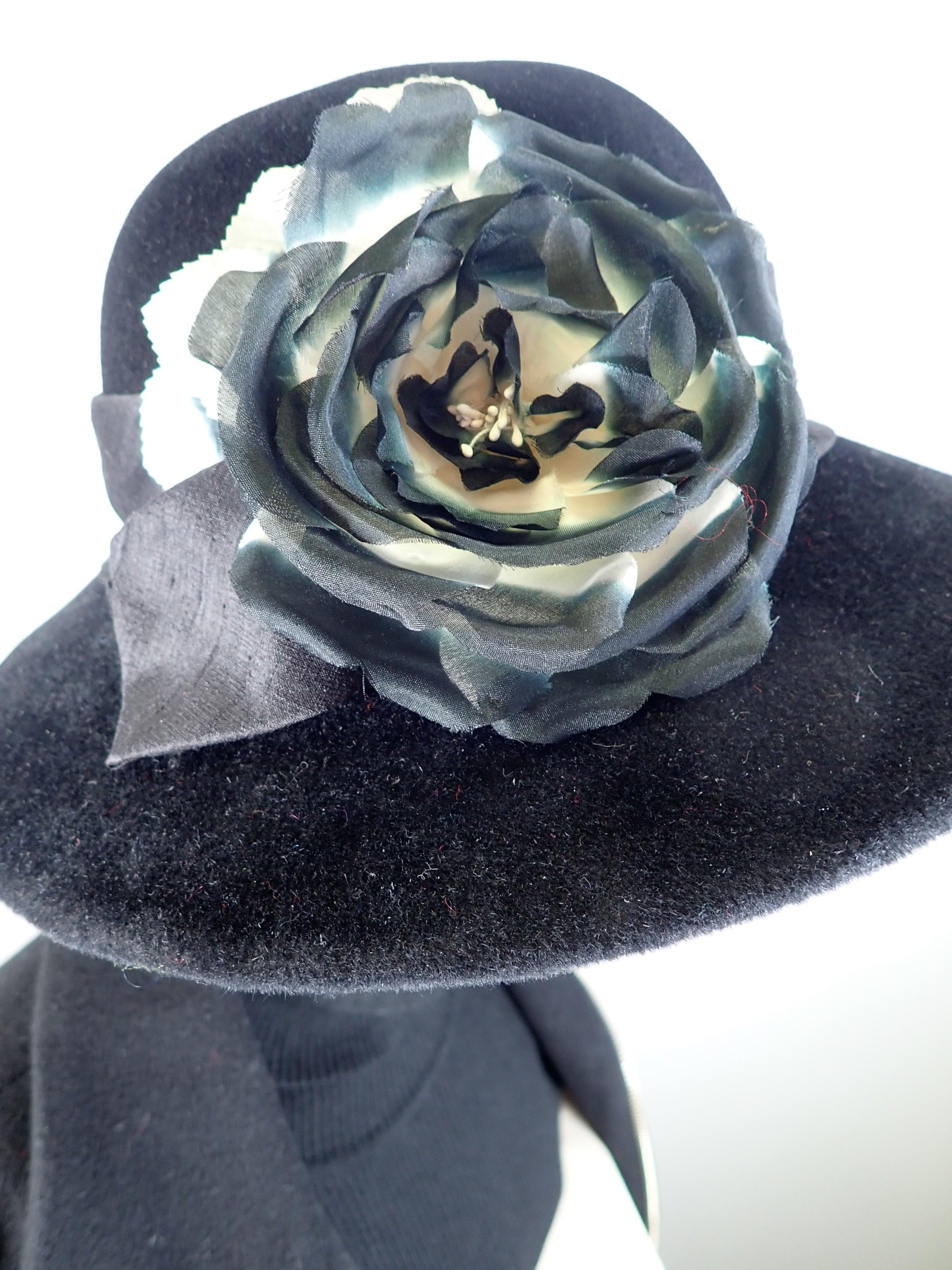 Downton Abbey hat. Ladies black 1920s style hat. Womens Wool felt brim hat. Ladies Warm Winter Hat, Womens formal statement hat.