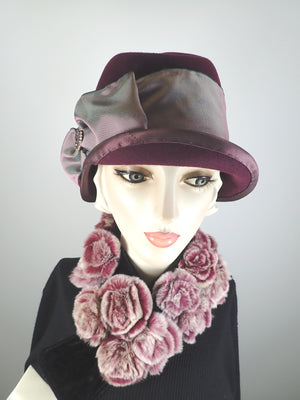 Womens burgundy wine cloche hat. Ladies 1920s style Hat. Feminine burgundy Flapper Hat.