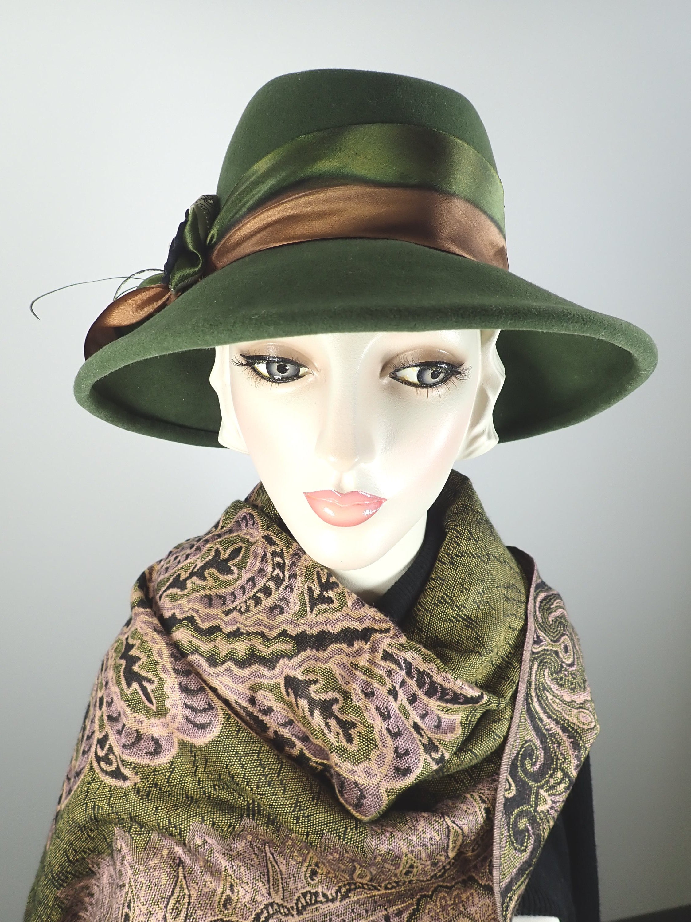 Womens loden green winter fedora hat. Medium brim ladies hat. Feminine fedora women. Warm winter fashion hat.
