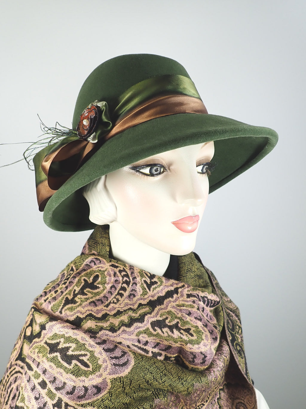 Womens Kelly Green Cloche Hat, Downton Abbey Hat, 1920s Wool Felt