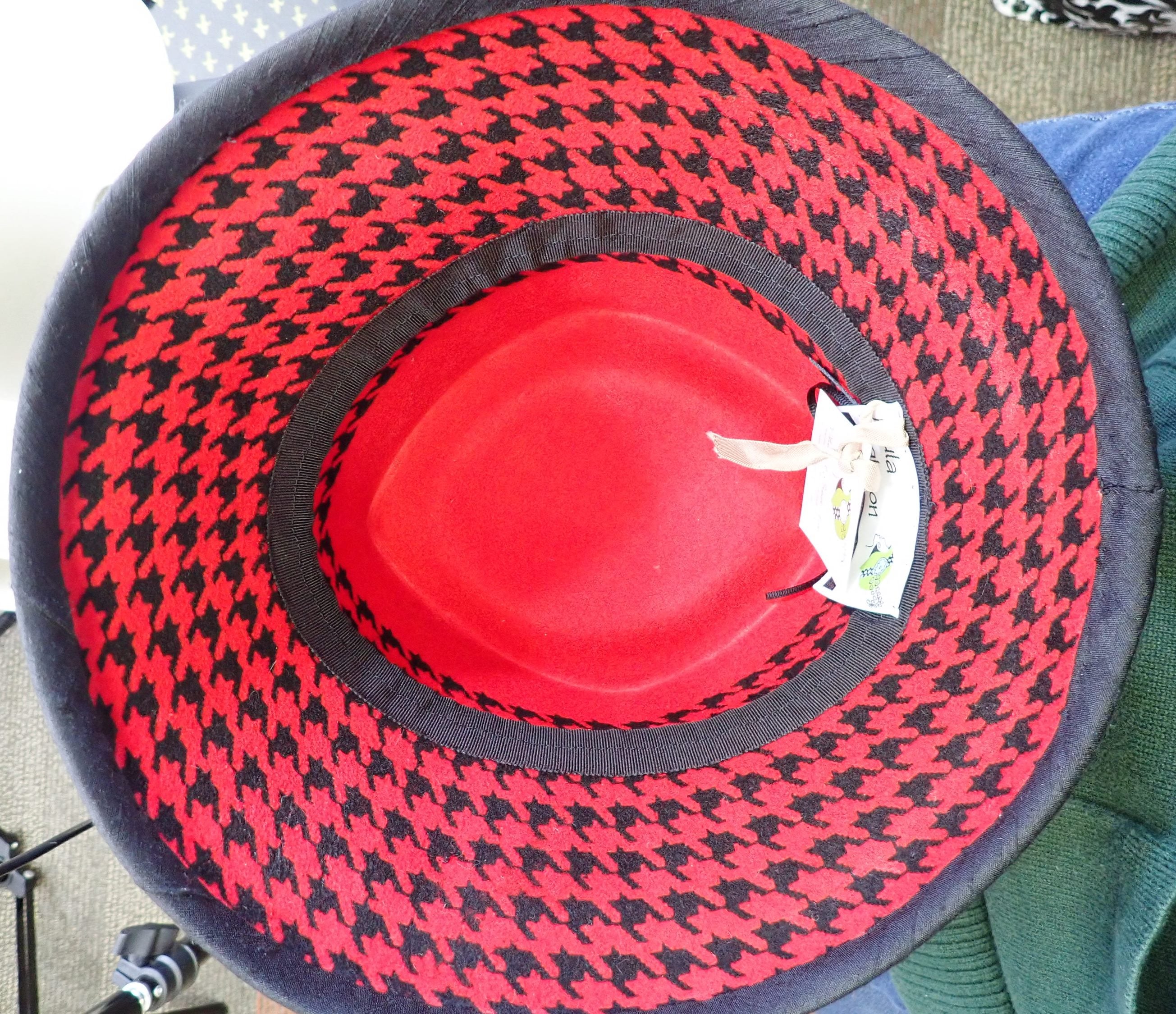 Womens black and red hat hounds tooth print wool felt hat. Ladies retro topper hat.