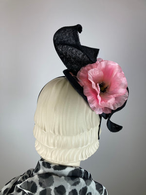 Whimsical fascinator hat. Polka dot Derby headpiece. Pink black Hat. Racewear fascinator. Tea party hat. Fun colorful fascinator.