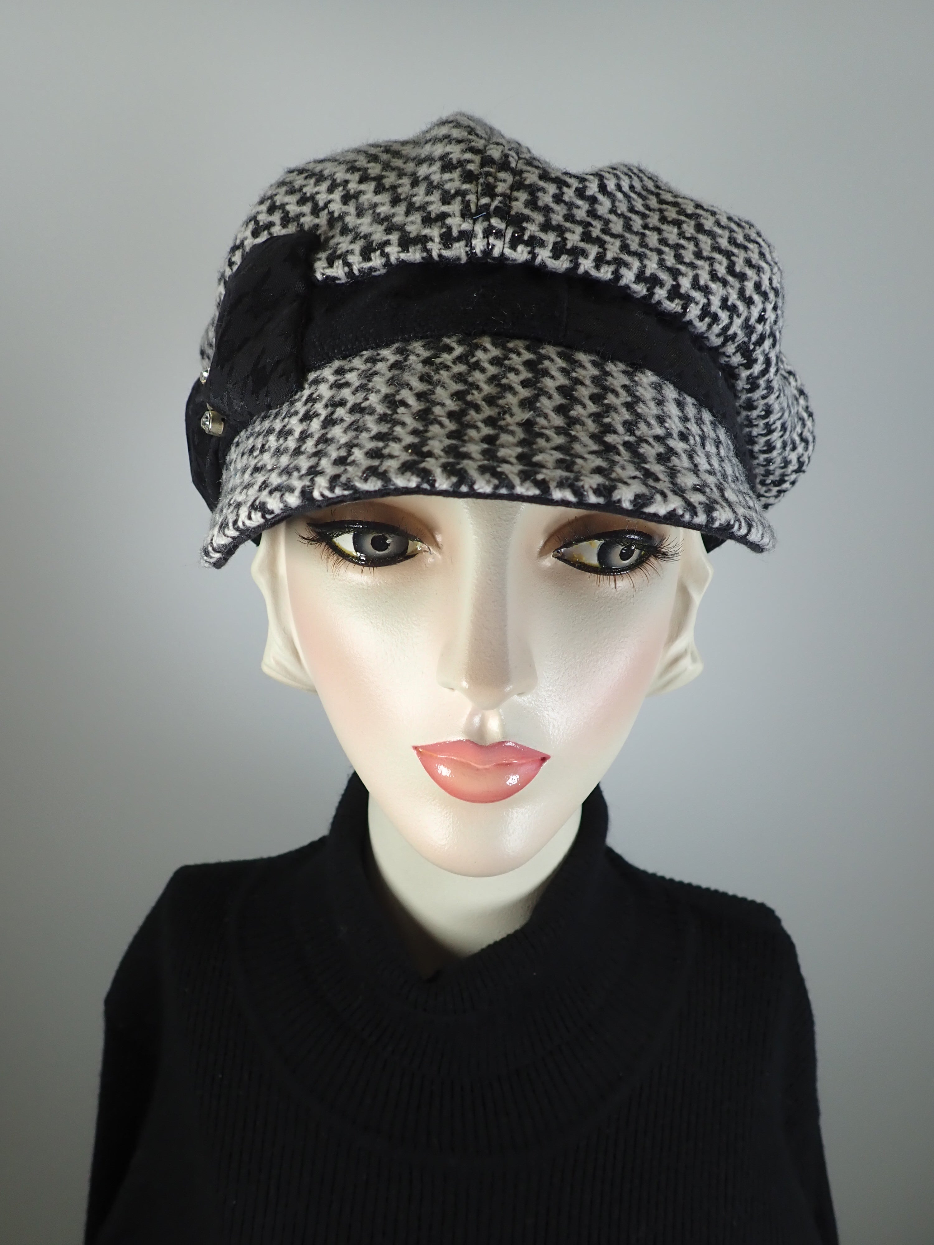 Womens Black White Hat. Soft Newsboy Hat. Slouchy Newsboy Cap. Ladies Warm Winter Hat. Wool textured fashion hat. Neutral hat.