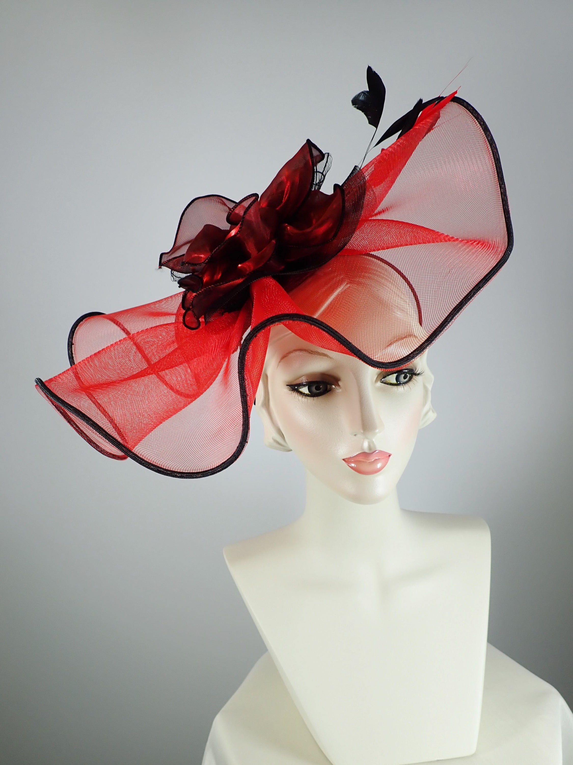 Black Red Fascinator. Kentucky Derby Fascinator. Red Hat Derby. Womens Hat Fascinator. Dramatic Derby Hat.