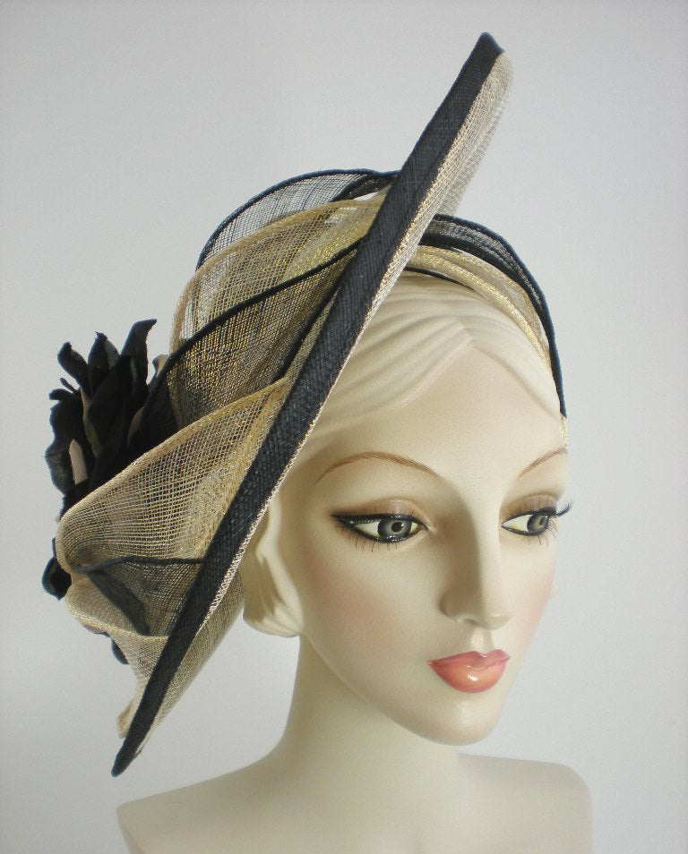 Dramatic fascinator hat black and gold